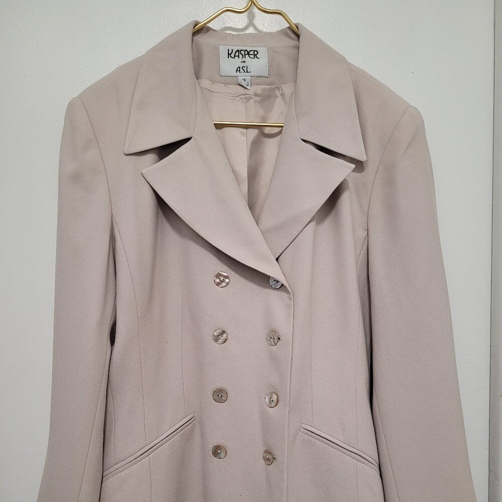 Kasper size 16 Blazer Women Plus Size 16  Polyester Dark Cream Button Linen